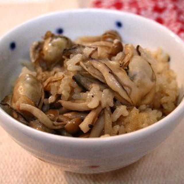 美味しい☆簡単炊き込みご飯レシピ♪「牡蠣としめじの炊き込みご飯」