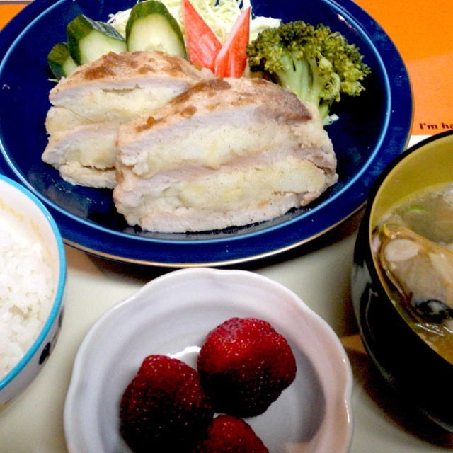 豚肉と新じゃがのミルフィーユ風　と　白貝の味噌汁　de　豪快な夕食！　＆　心の声に癒しを！？