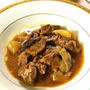 【牛肉の赤ワイン煮】お肉がとろける旨さ！煮込むだけの簡単レシピ