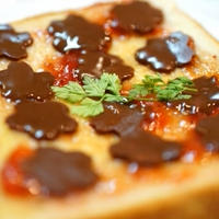 スライス生チョコレート とちおとめショコラとイチゴジャムで朝ごはん☆