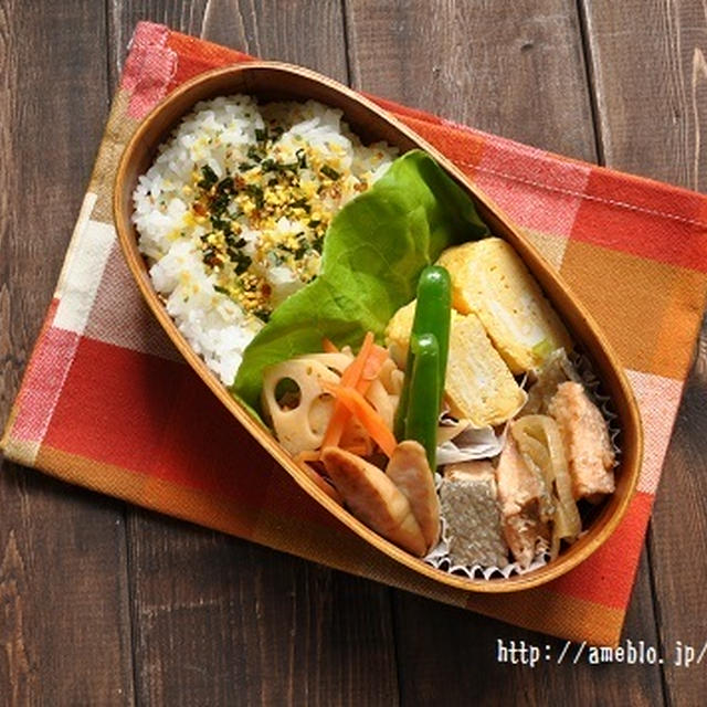 簡単お弁当レシピ～鮭と玉ねぎのエスニック焼き煮弁当～