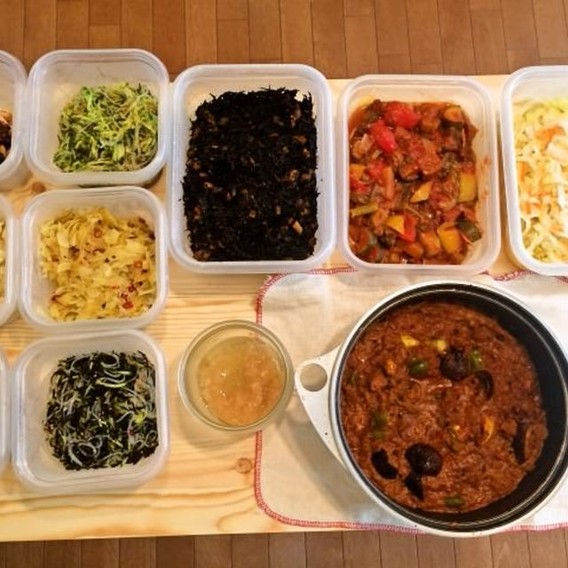 2015年8月16日の作り置き（10品＋ソース類）