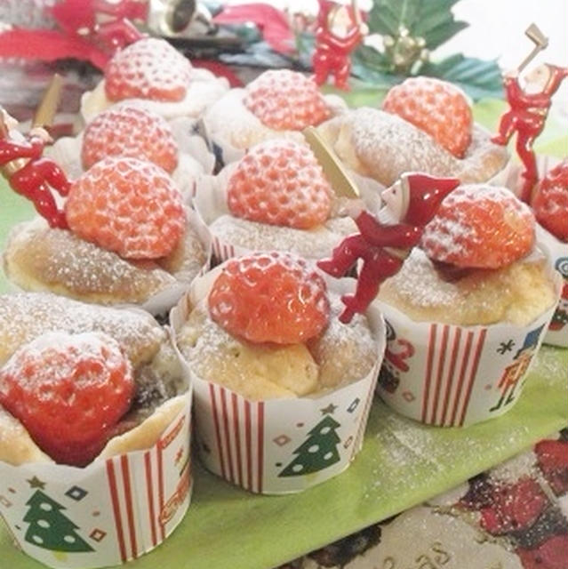 クリスマスに！あれこれ組み合わせて　ふわふわプチカップケーキ♪