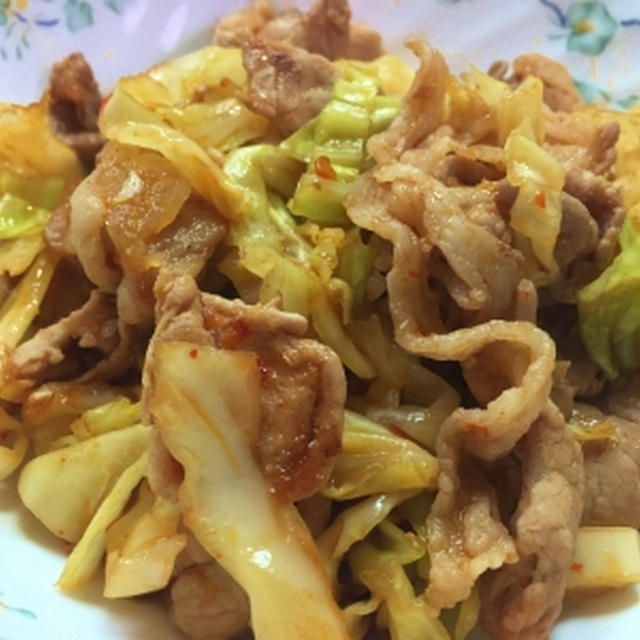 豚肉・キャベツの豆板醤炒め＆日本酒に漬けておいたあたりめ♪
