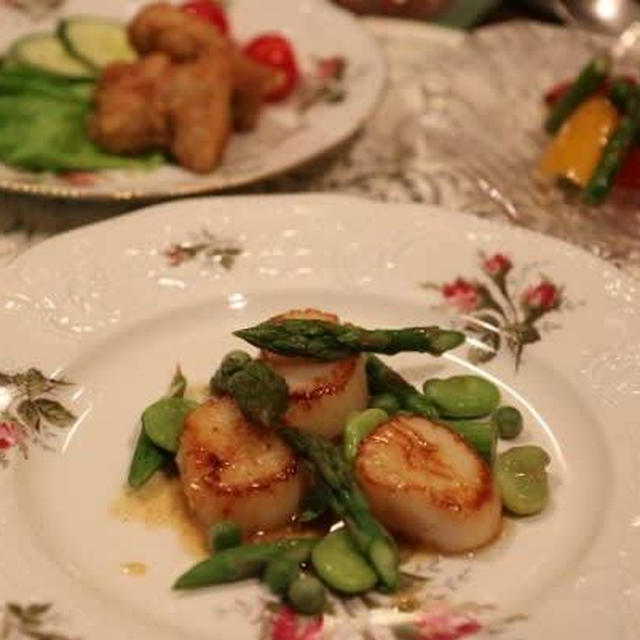 洋風献立 ホタテのボアレ・鶏のから揚げ・そら豆のスープ・アスパラとパプリカのグリルサラダ