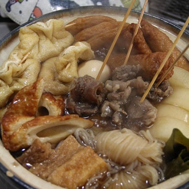 牛すじおでん。根菜入り巾着。