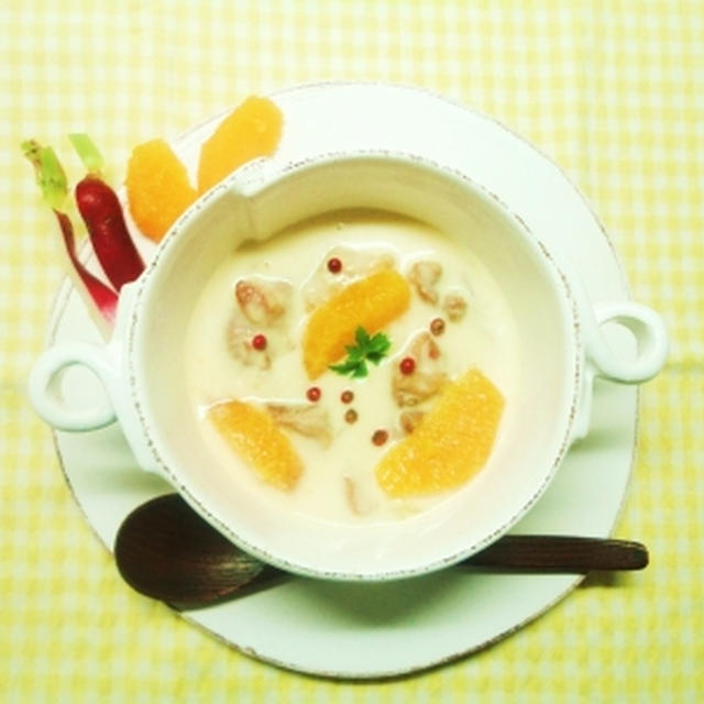 チキンとサワークリームの軽い煮込み☆ オレンジ風味♪　　Chicken and Sour cream Stew☆ with Orange♪