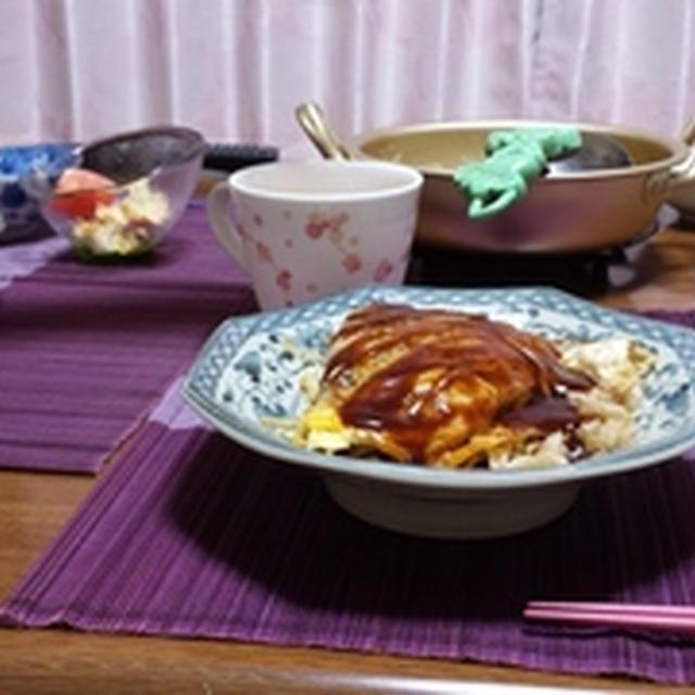 お好み焼きと鍋ごと豚汁