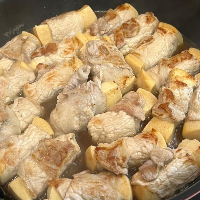 高野豆腐の肉巻きが十八番。