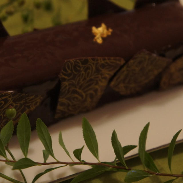 チョコもバターも使わない、豆腐でガトーショコラ再び。 食べレポ（笑）