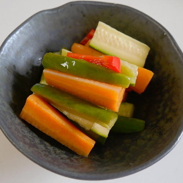 スパイスクッキング・ピクルスで作る彩り野菜のピクルス