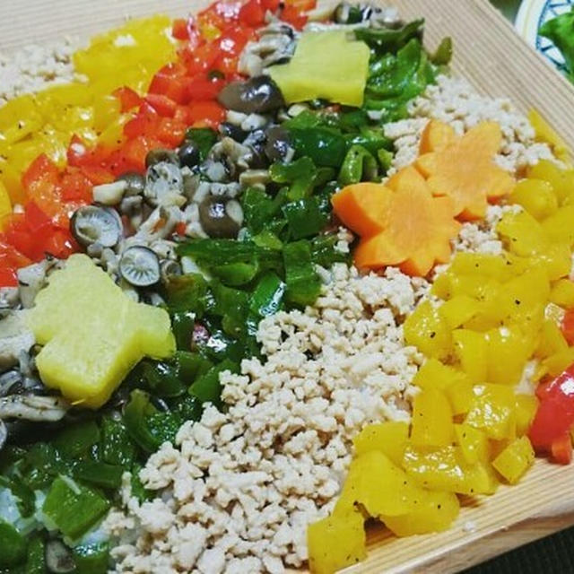 野菜たっぷり鶏そぼろご飯