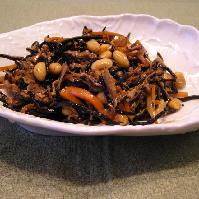 ひじきの煮物味付けは・・・八丁味噌＆たまり醤油