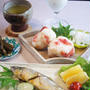 ■朝ご飯と畑ランチご飯【朝は鮎の塩焼き／梅・おかか・胡麻のおにぎり／蕗の煮付け／他】