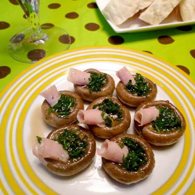スペイン風マッシュルームの生ハムガーリック焼き！！