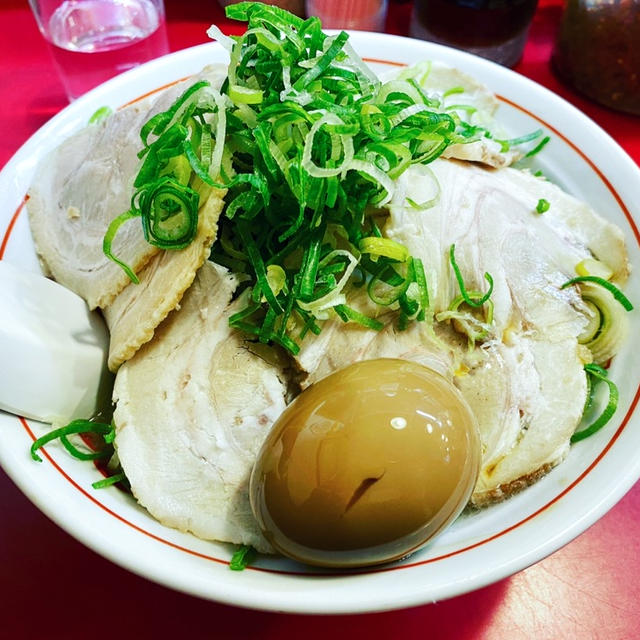 銀座で豚骨ラーメンなら「やまちゃん」へ　長浜ラーメンの美味しいお店