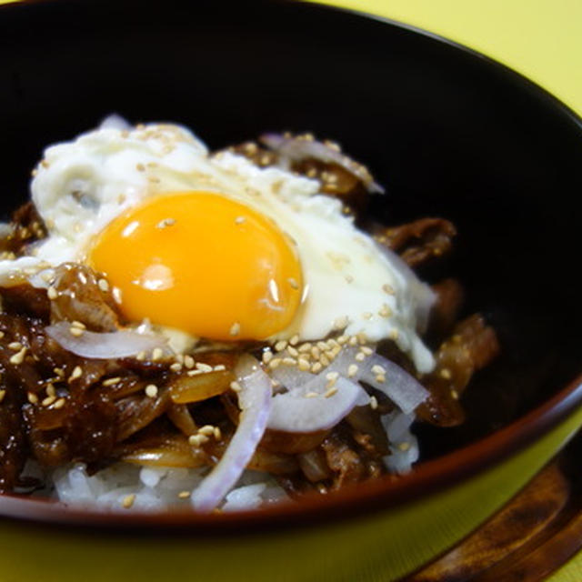 焼肉丼に玉子丼