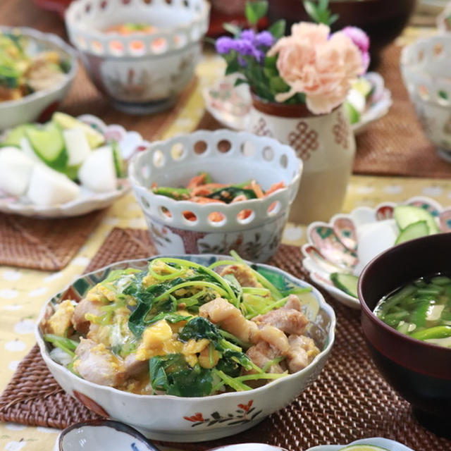  【レシピ】おおいたクッキングアンバサダー。三つ葉が主役の親子丼。と　お昼ご飯の献立。