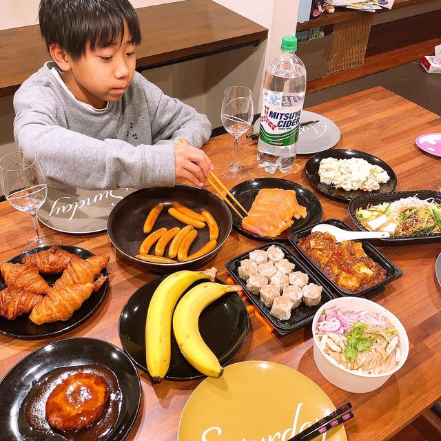 映画パーティーは成城石井のお惣菜にしました〜！！