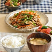 フライパン一つで作る！豚こまで手間を省いたチャプチェ風炒めの節約献立
