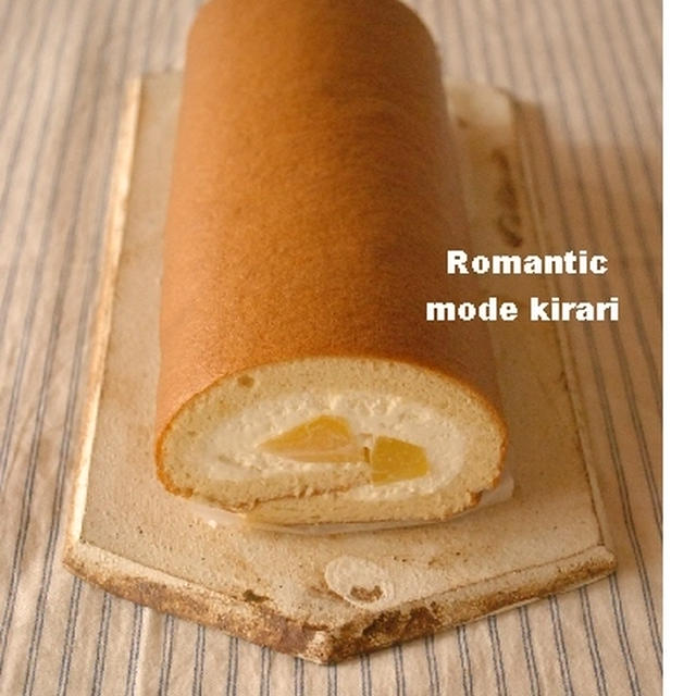 桃のロールケーキ