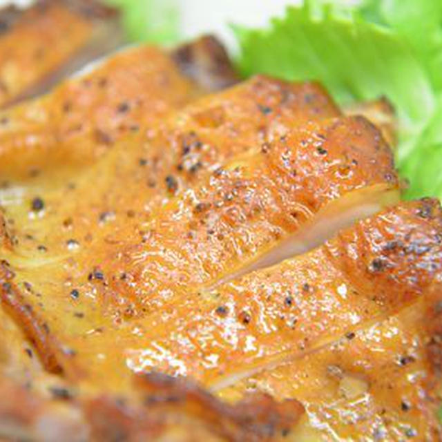 ダッチオーブンで鶏もも肉の燻製