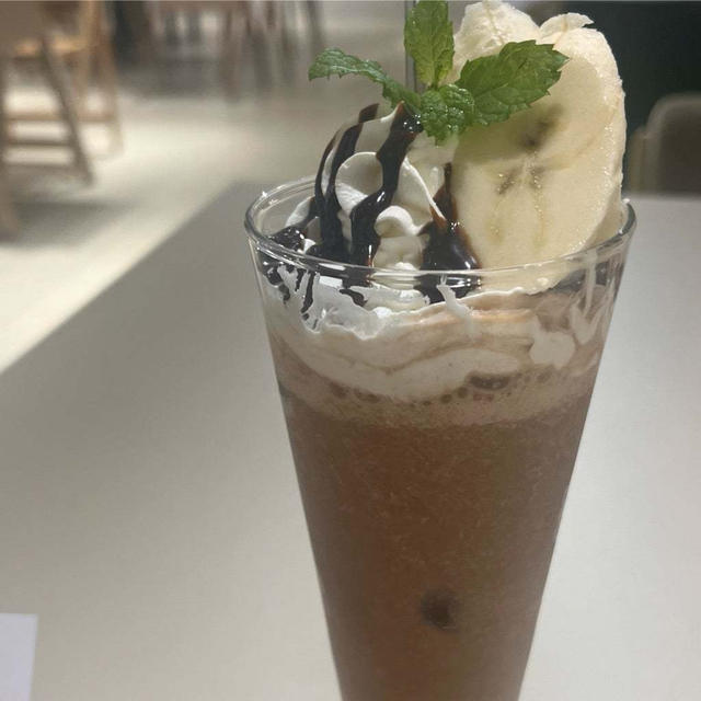 新作！バナナミルクコーヒー　バリスタのいないアイスコーヒー専門店
