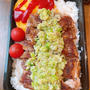 豚こま肉でネギ塩ポーク弁当です！！