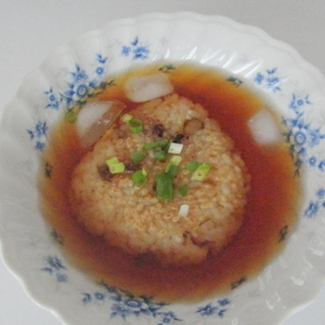 焼きおにぎりの冷し出汁茶漬け★★★