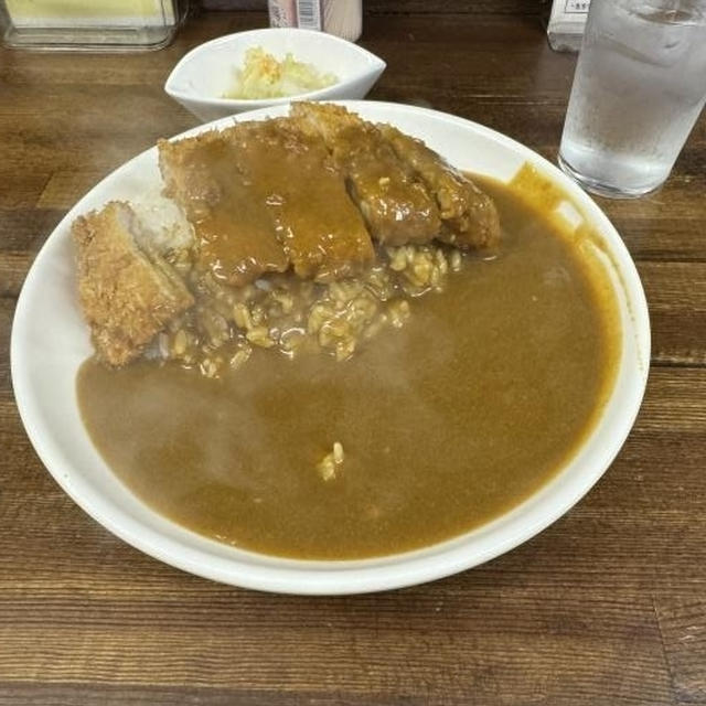 カレーのピレーネ 