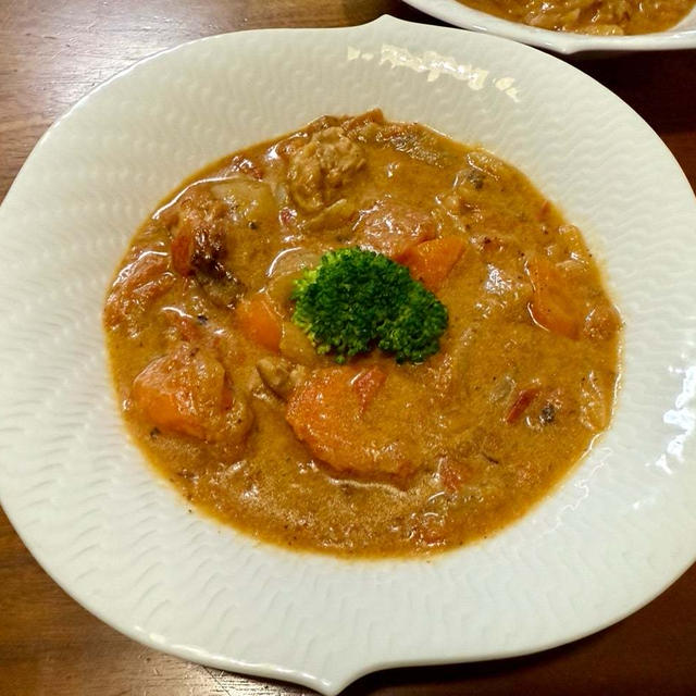 野菜だしでトマトクリームシチュー