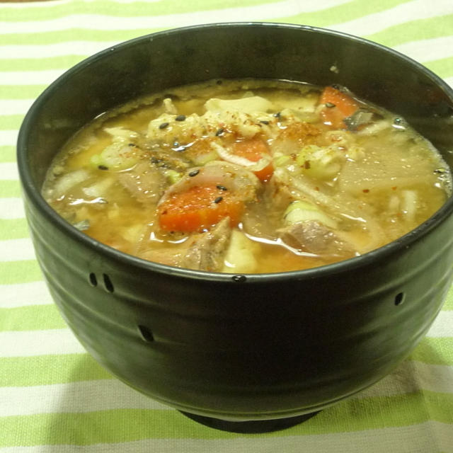 サバの味噌煮缶詰であら汁風