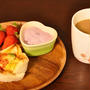 スクランブルエッグの食パンカップ焼きで朝カフェ