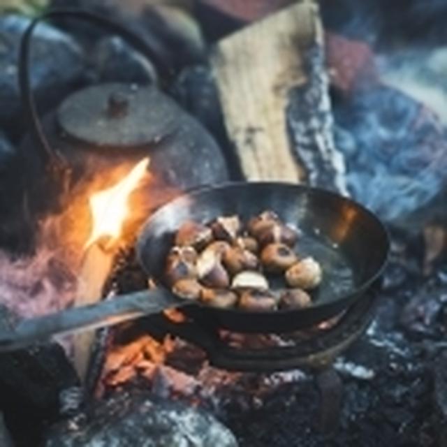 小さい栗は焚き火で焼き栗にしよう