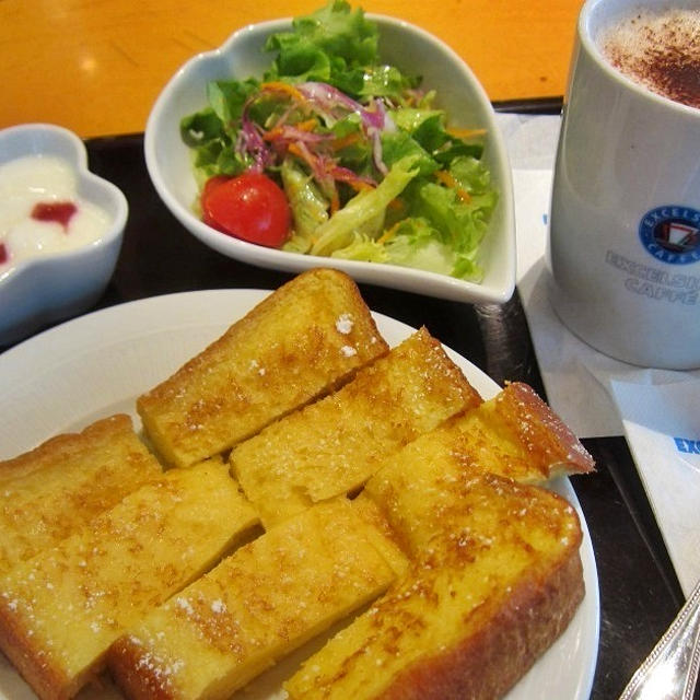 EXCELSIOR CAFFÉフレンチトーストモーニングとパンテーン洗い流さないトリートメント♪