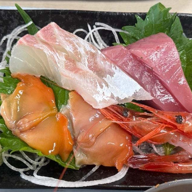 神戸市中央卸売市場 東部市場の食堂へ行ってきました　ボリュームがすごい　営業時間に注意