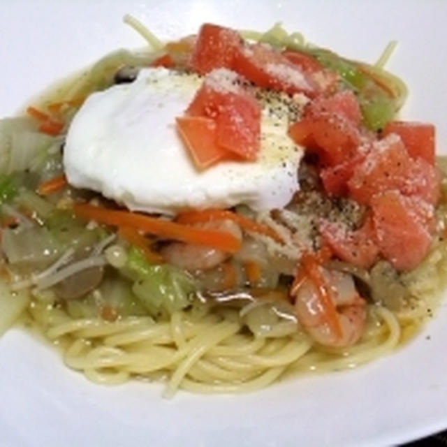 野菜とエビのあんかけパスタ・卵のせ