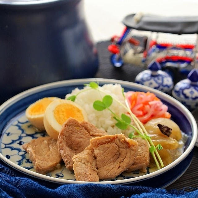 タイの屋台風豚の煮込み (レシピ)