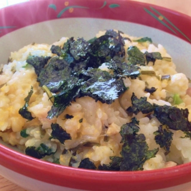 前日の煮物の出し汁でおじや＆庭のドウダンツツジの紅葉♪