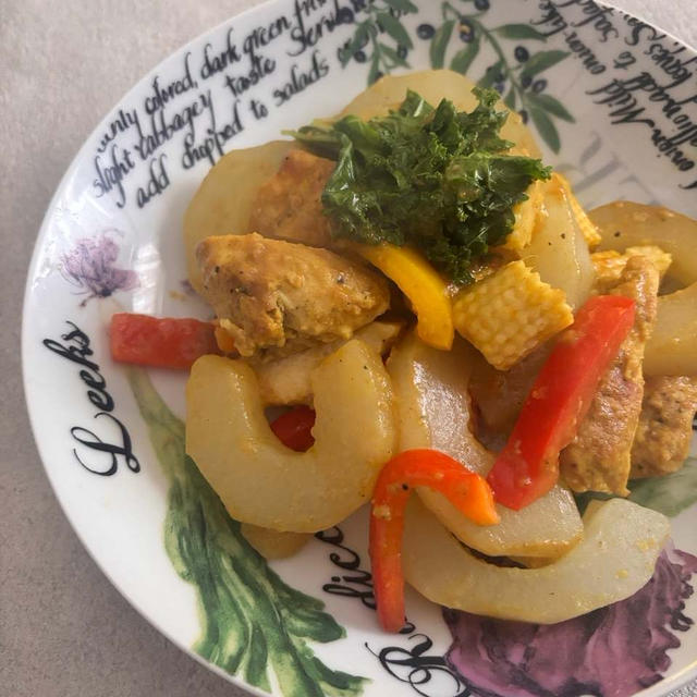 万博でいただい加賀太きゅうり。カレー風味に
