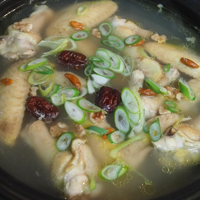 薬膳スープ「参鶏湯」♪