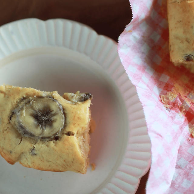 砂糖控えめ＆しっとり♡ 子どもと作る米粉バナナケーキ【管理栄養士の手作りおやつ】