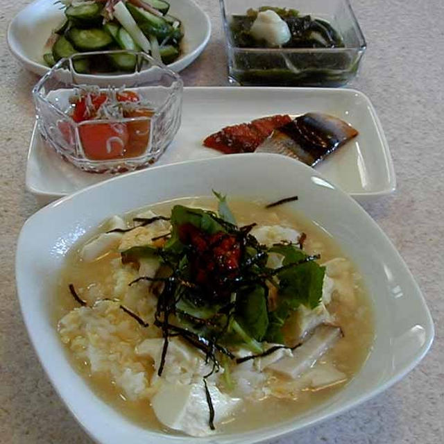 豆腐と梅風味の雑炊の定食