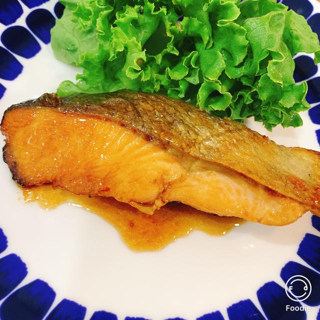 生鮭が美味しい❣️生鮭のバターポン酢🧈