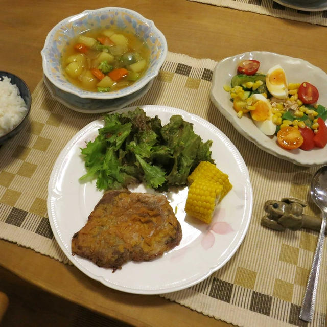 豚テキとかコブサラダとかの晩ご飯　と　メランボジュームの花♪