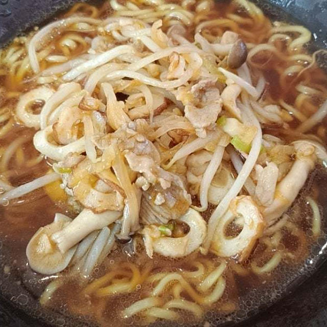 仕事終わって至福のラーメン