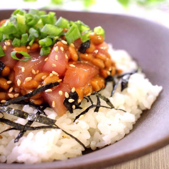 秋の味覚の季節到来！ホルモン分泌を活発にする納豆マグロ丼！