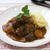 フライパンで作る♪牛肉の赤ワイン煮込み　なめらかマッシュポテト添え。
