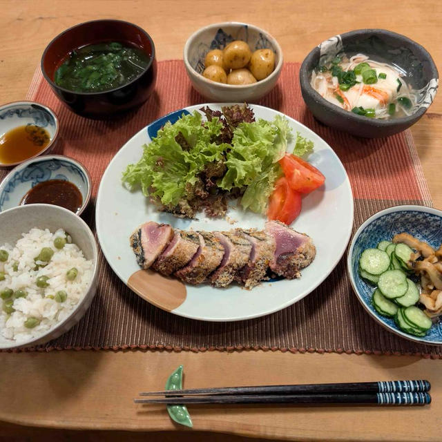 鰹のレアカツと豆ご飯・おぼろ豆腐の晩ご飯と　オルレア・ヤマボウシの花♪