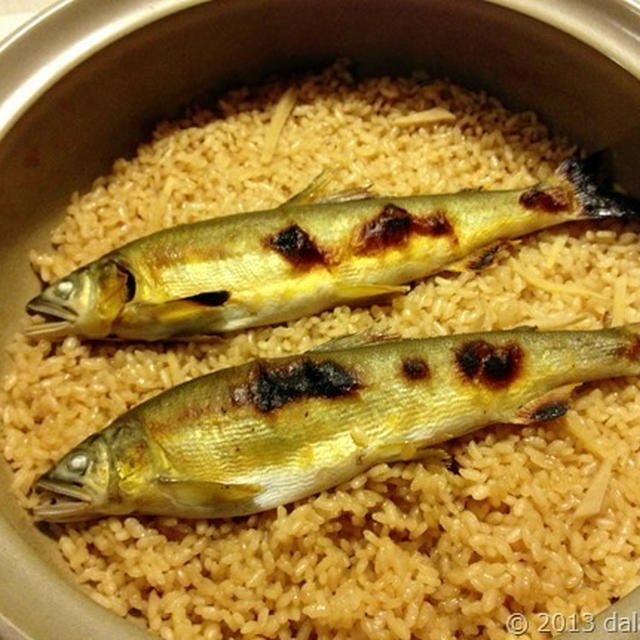 土鍋で炊く、天然鮎飯を食らう
